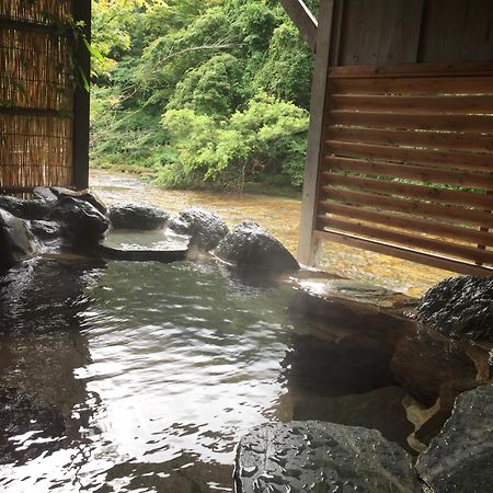 Honke Bankyu Hotel Nikko Exterior photo