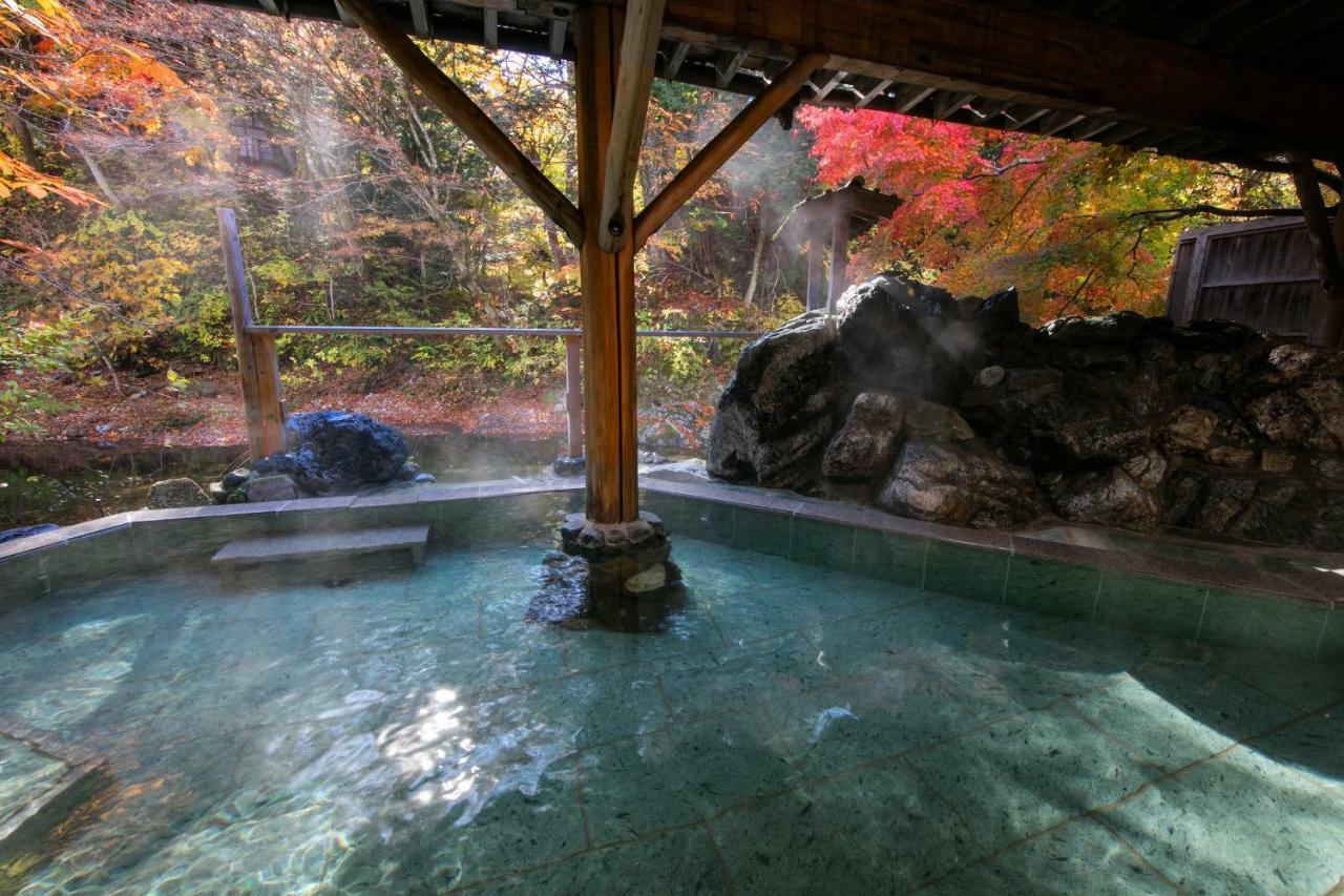 Honke Bankyu Hotel Nikko Exterior photo